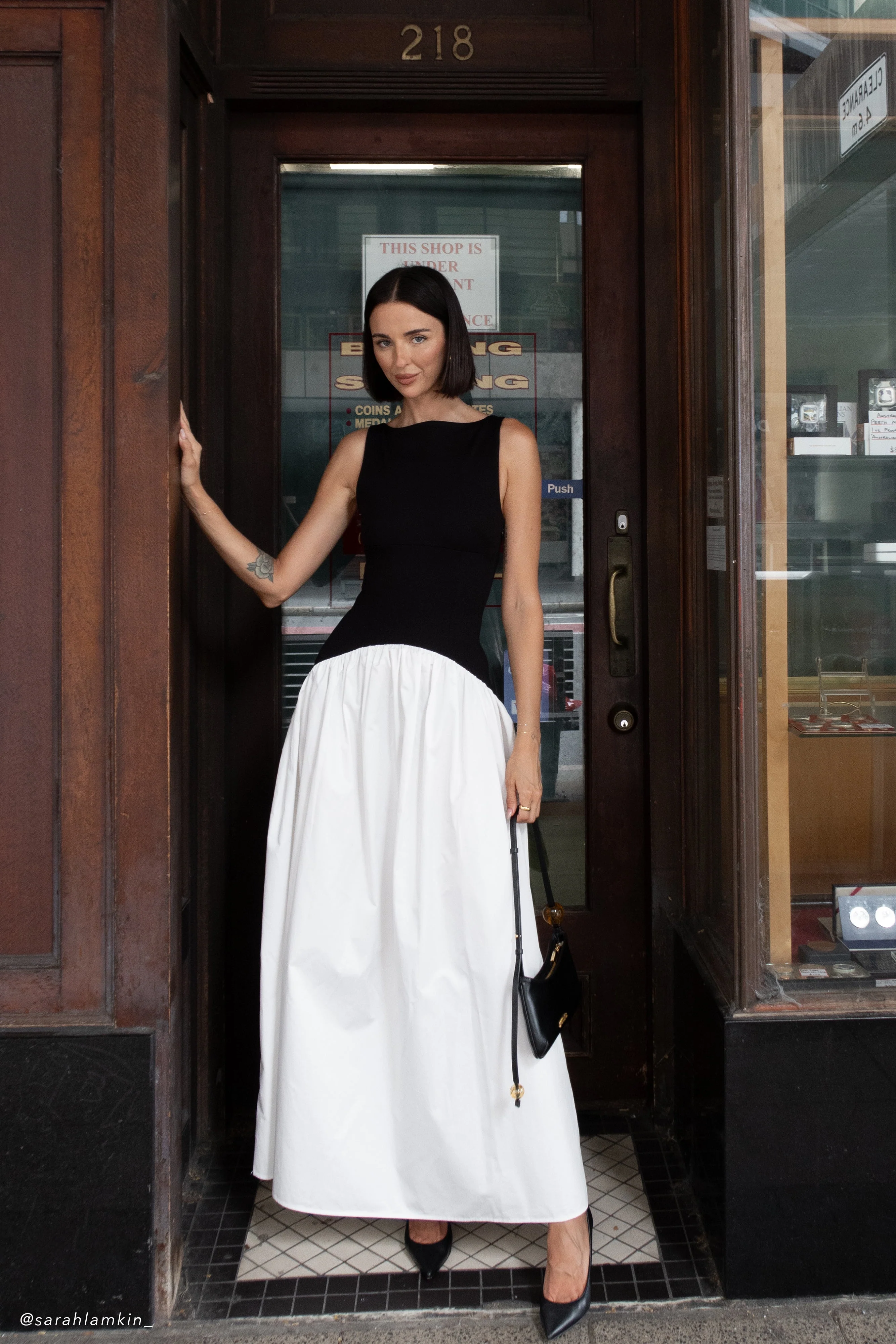 Acacia Contrast Sleeveless Maxi Dress - Black/White - Image 7