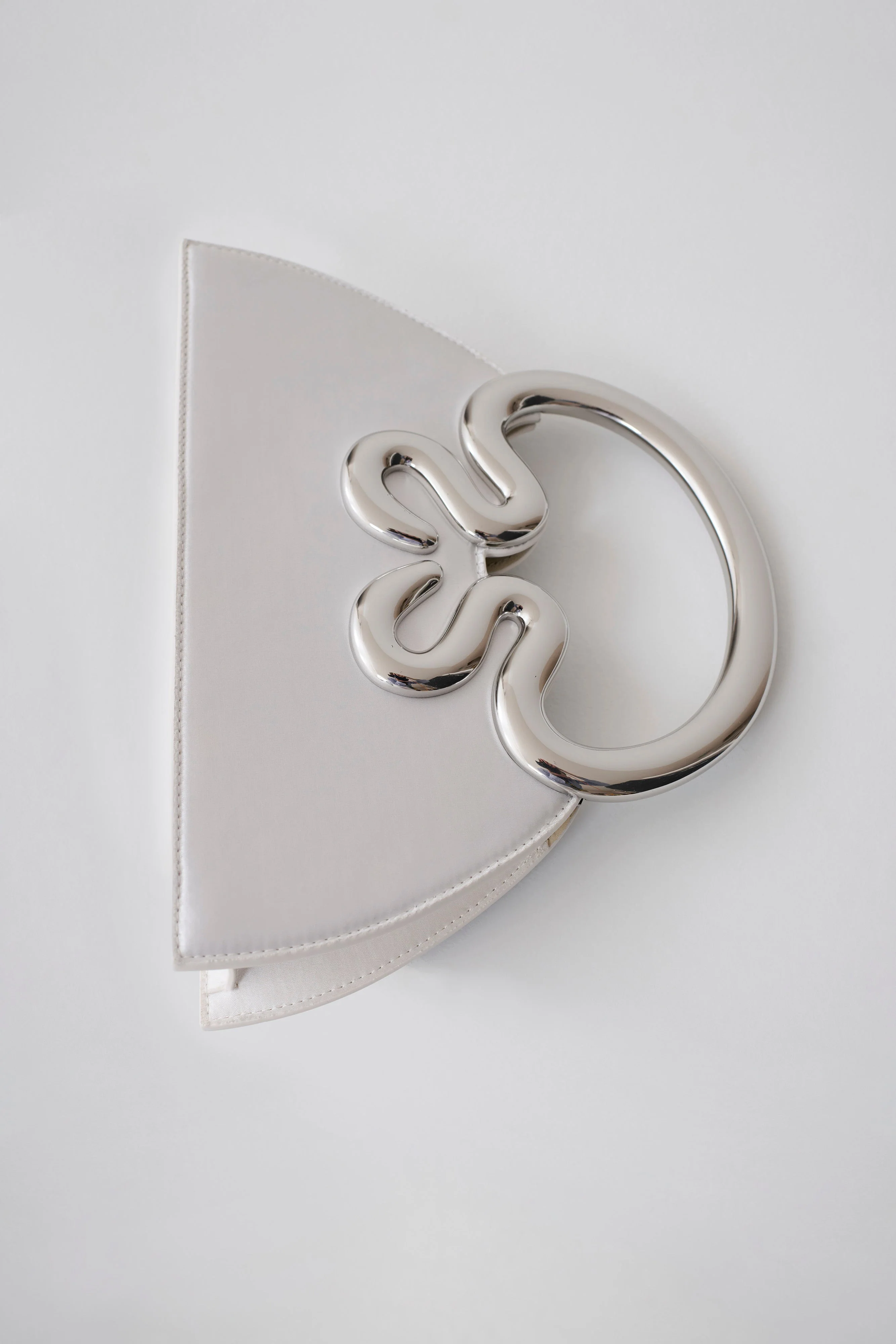 Elianne Satin Frame Clutch Bag - White - Image 4
