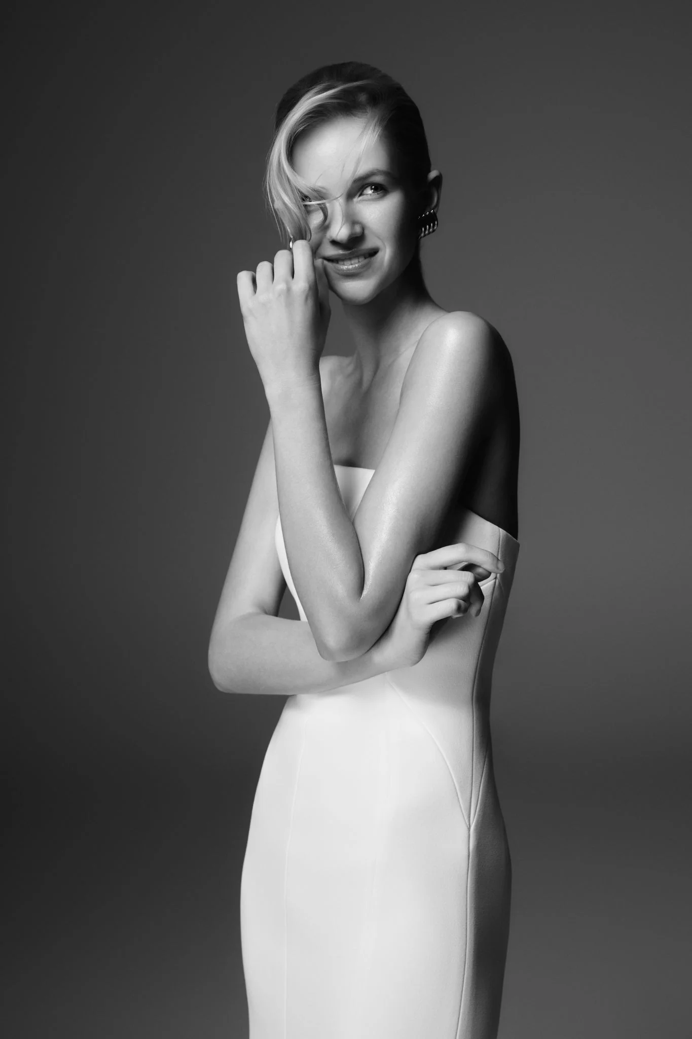 Kalila Strapless Crepe Maxi Dress - White - Image 2