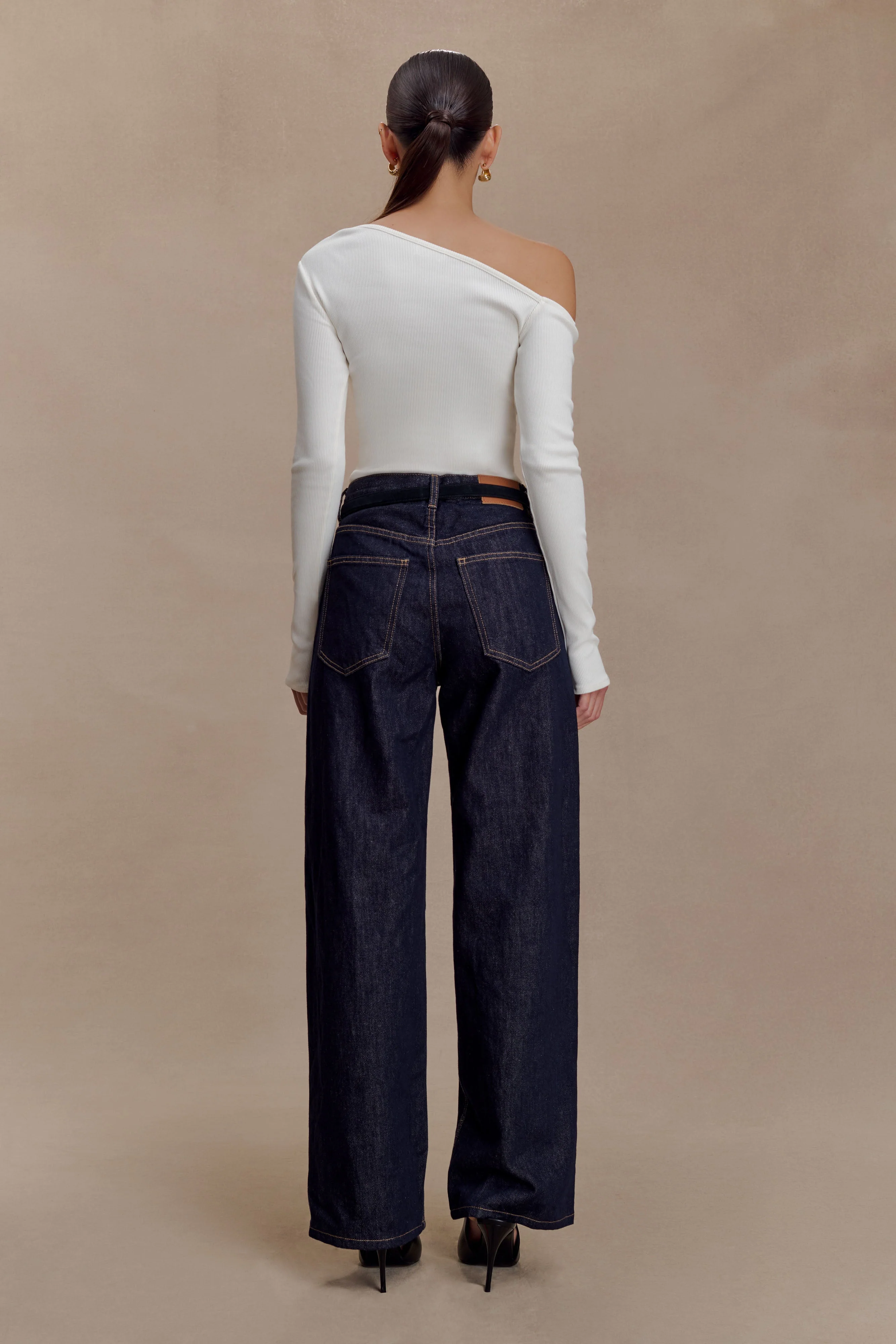 Maelle Off Shoulder Long Sleeve Top - Ivory - Image 2