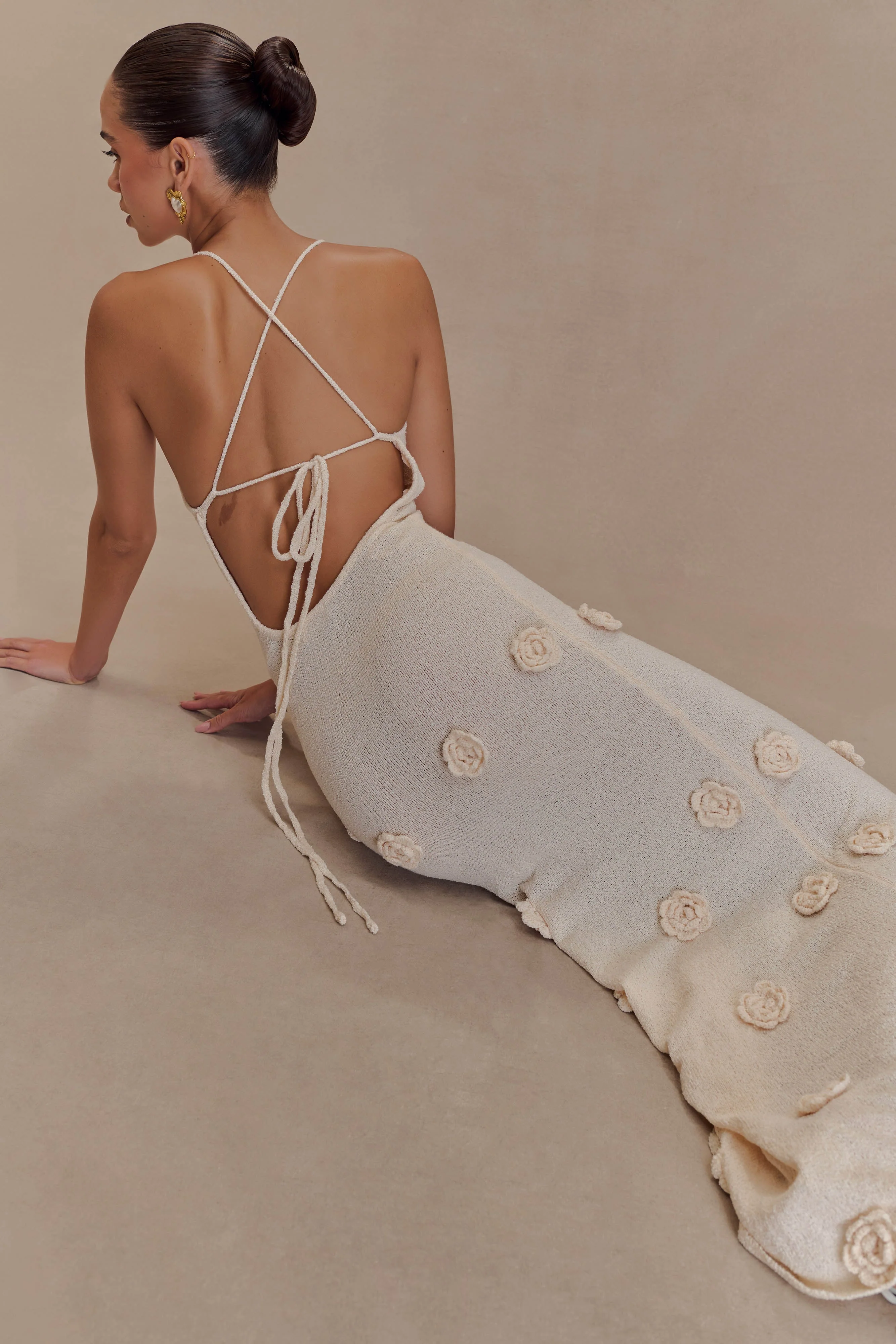 Suki Knit Maxi Dress With Flowers - Nude - Image 3